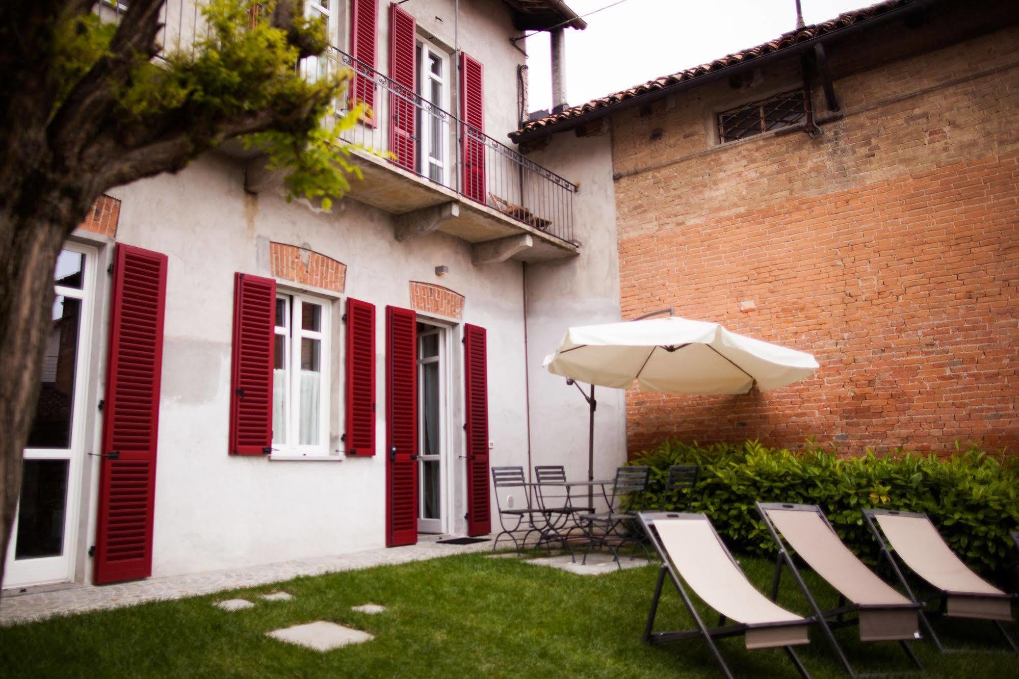 Casa Andrea Hotel La Morra Kültér fotó