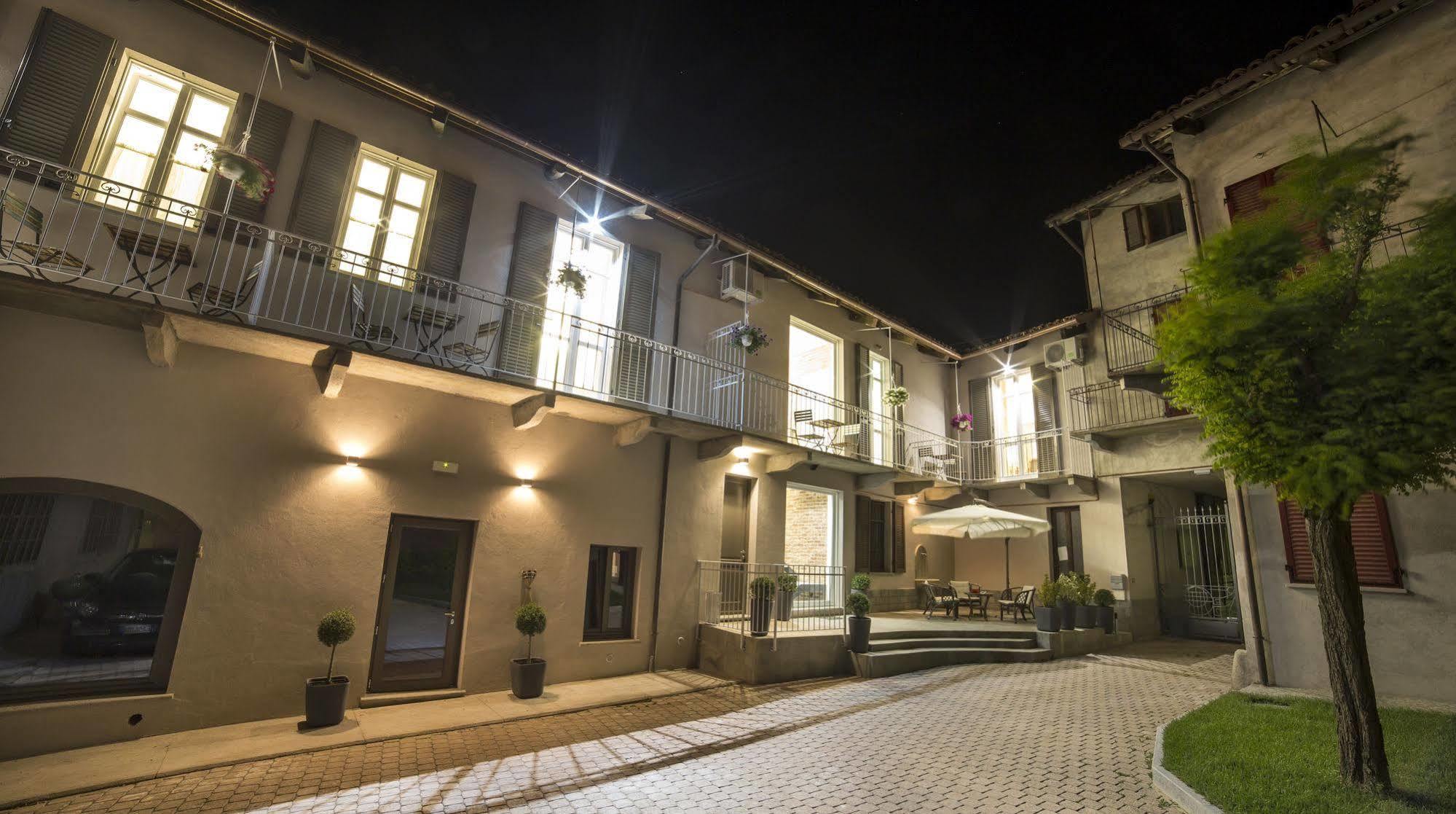 Casa Andrea Hotel La Morra Kültér fotó